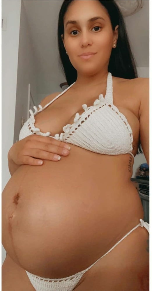 Heiss und willig
 #91474402