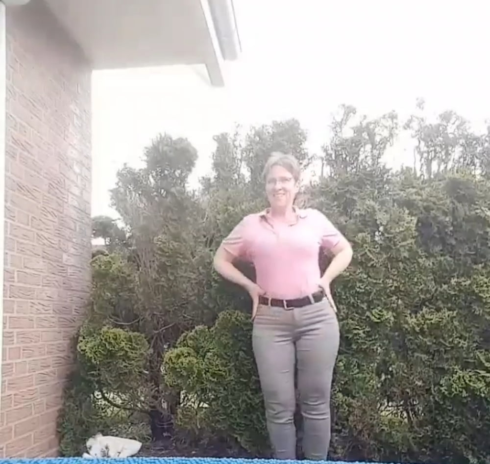 Heiss und willig
 #91474501