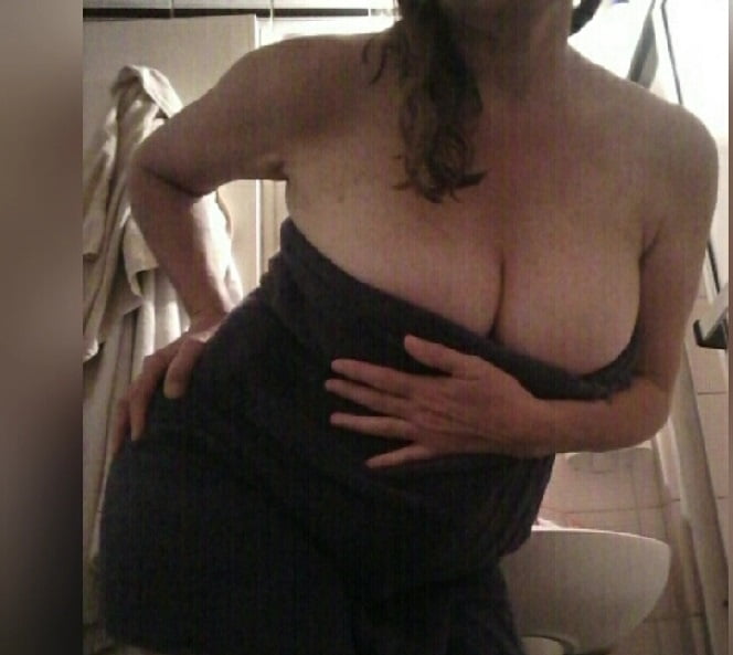 Mature  Gilf with big ass and great tits #99303918