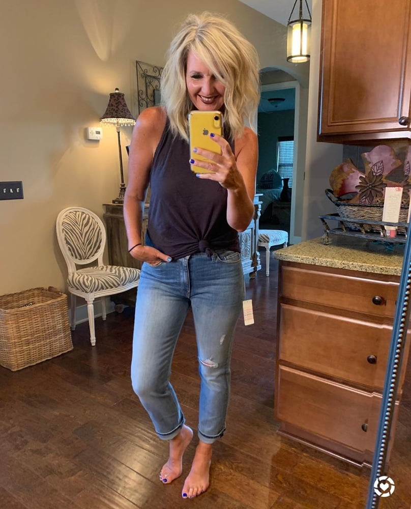 Reife blonde Fotze melanie
 #82238557