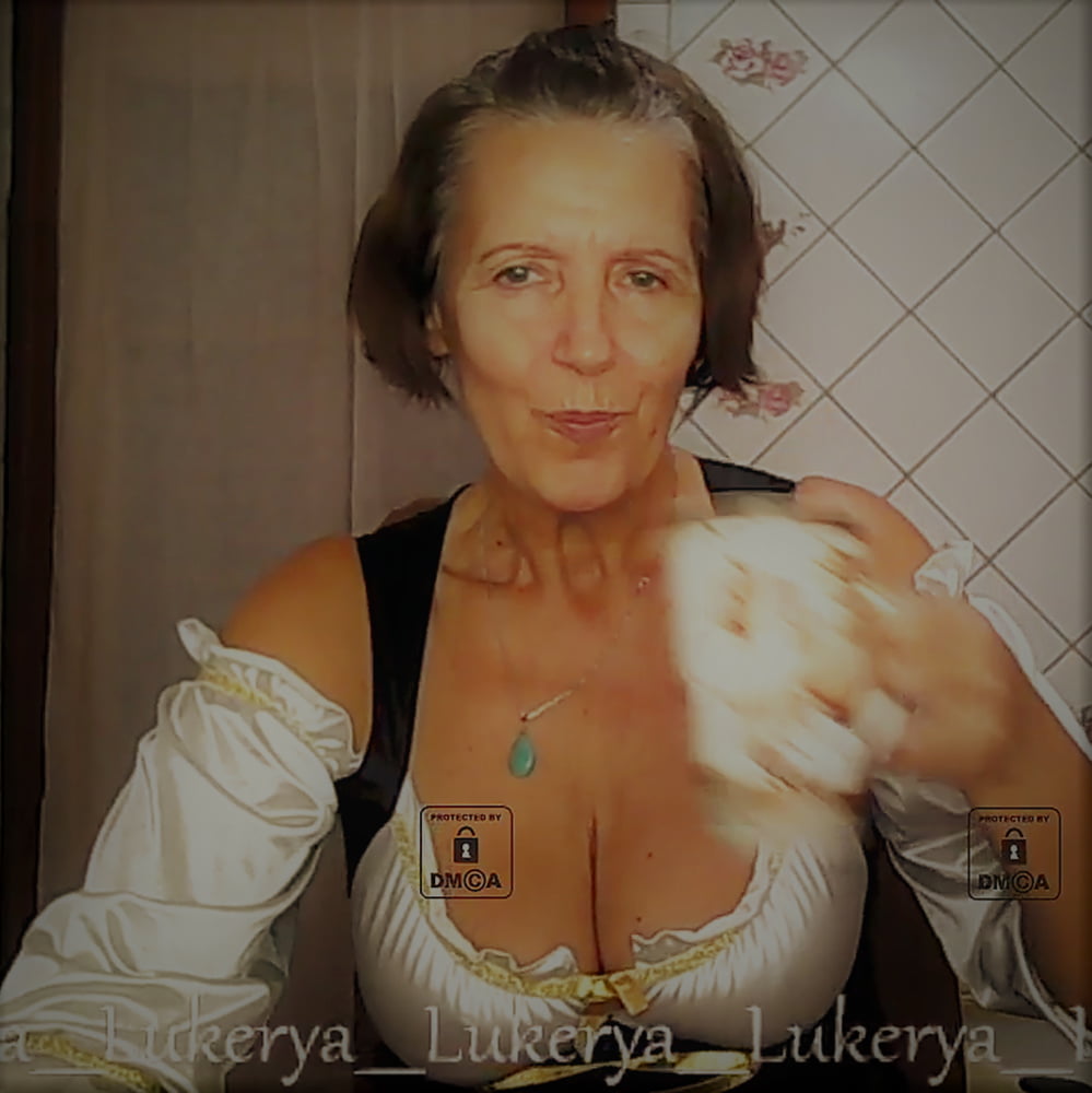 Photos from videos that are in the profile 03-11-2020 #106640077