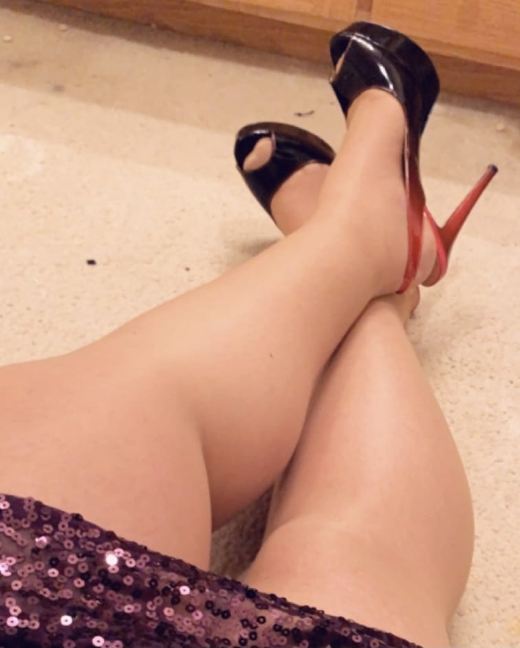 My fuck me heels.... love to be penetrated while wearing :) #106857606