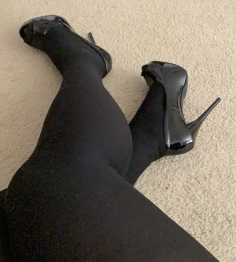 My fuck me heels.... love to be penetrated while wearing :) #106857623