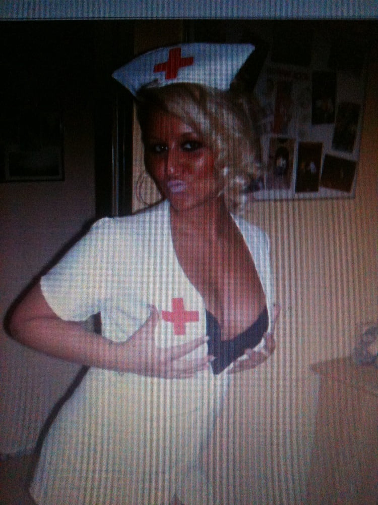 Enfermeras - ¿podemos ayudarle? (álbum grande)
 #91394613