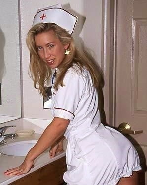 Enfermeras - ¿podemos ayudarle? (álbum grande)
 #91394657