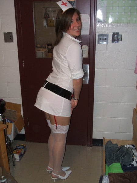 Enfermeras - ¿podemos ayudarle? (álbum grande)
 #91394696