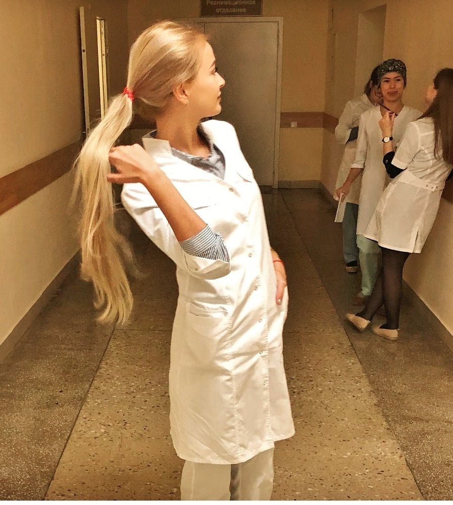 Enfermeras - ¿podemos ayudarle? (álbum grande)
 #91394925