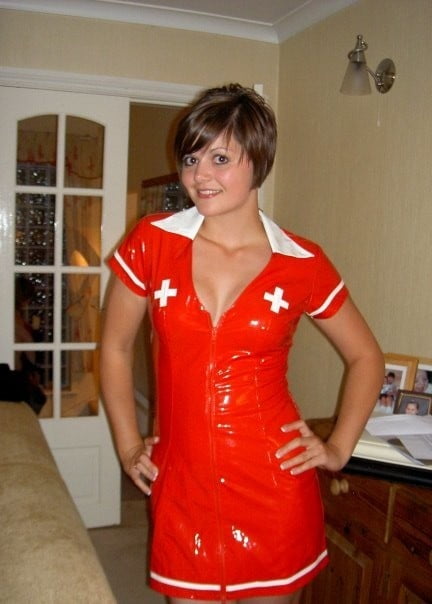 Enfermeras - ¿podemos ayudarle? (álbum grande)
 #91395282