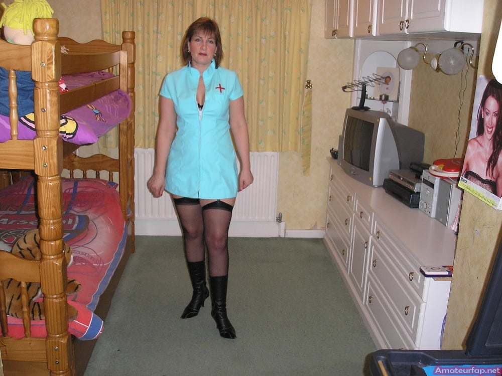 Enfermeras - ¿podemos ayudarle? (álbum grande)
 #91395303