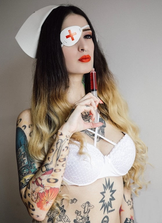 Enfermeras - ¿podemos ayudarle? (álbum grande)
 #91395481