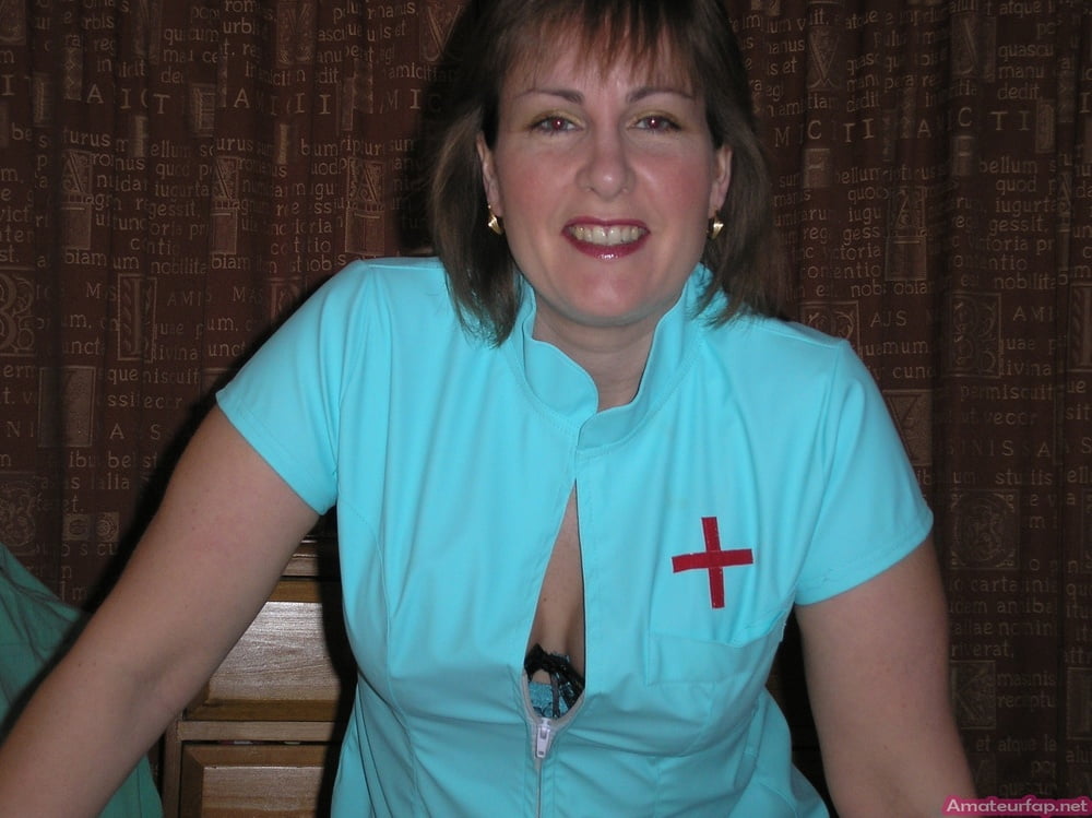 Enfermeras - ¿podemos ayudarle? (álbum grande)
 #91395787