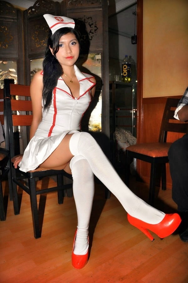 Enfermeras - ¿podemos ayudarle? (álbum grande)
 #91396057