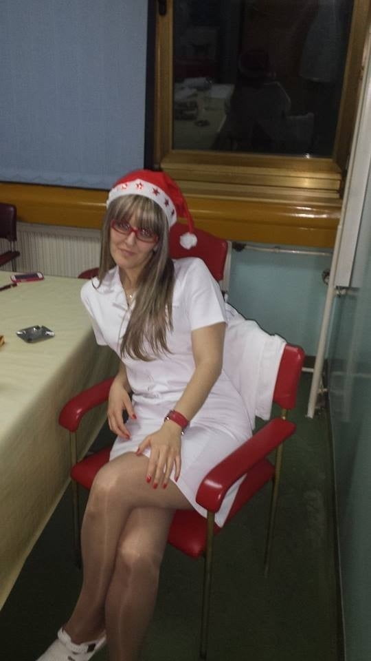 Enfermeras - ¿podemos ayudarle? (álbum grande)
 #91396098