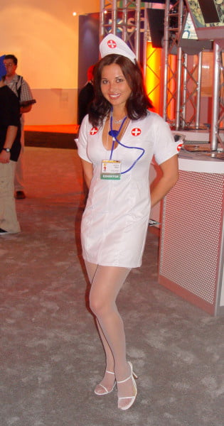 Enfermeras - ¿podemos ayudarle? (álbum grande)
 #91396177