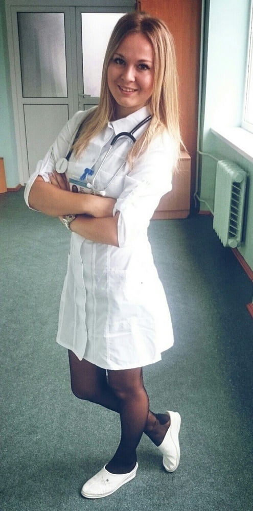 Enfermeras - ¿podemos ayudarle? (álbum grande)
 #91396189