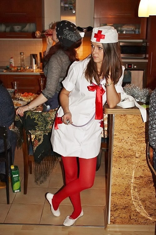 Enfermeras - ¿podemos ayudarle? (álbum grande)
 #91396208