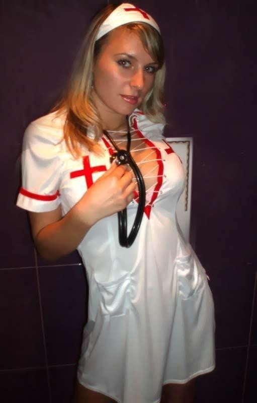 Enfermeras - ¿podemos ayudarle? (álbum grande)
 #91396224