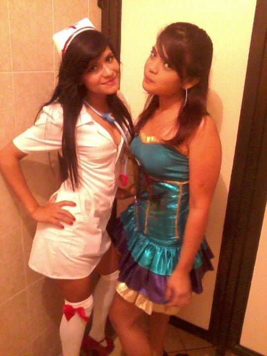 Enfermeras - ¿podemos ayudarle? (álbum grande)
 #91396253