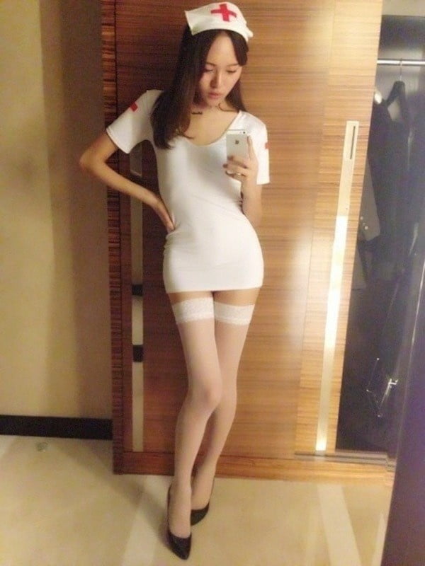 Enfermeras - ¿podemos ayudarle? (álbum grande)
 #91396263