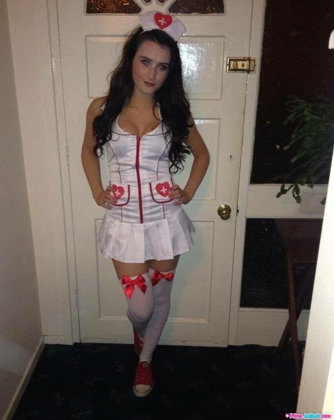 Enfermeras - ¿podemos ayudarle? (álbum grande)
 #91396280