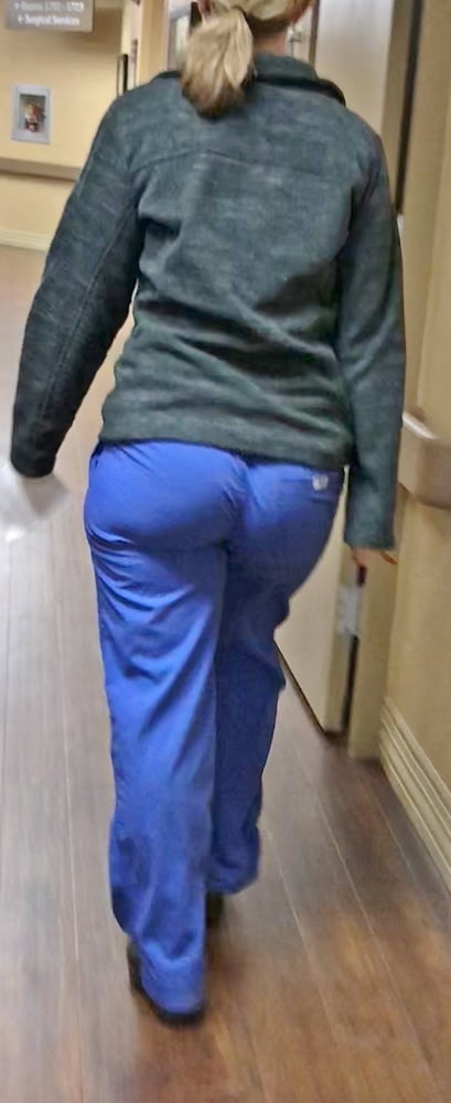 Enfermeras - ¿podemos ayudarle? (álbum grande)
 #91396352