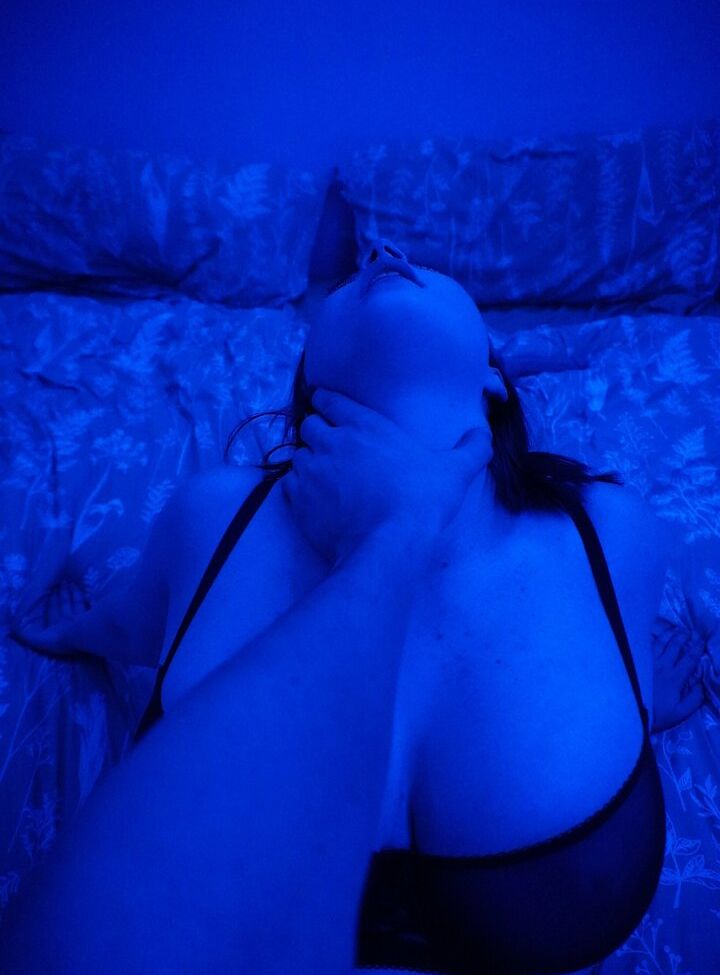 Clara00ellis desnuda #108071548