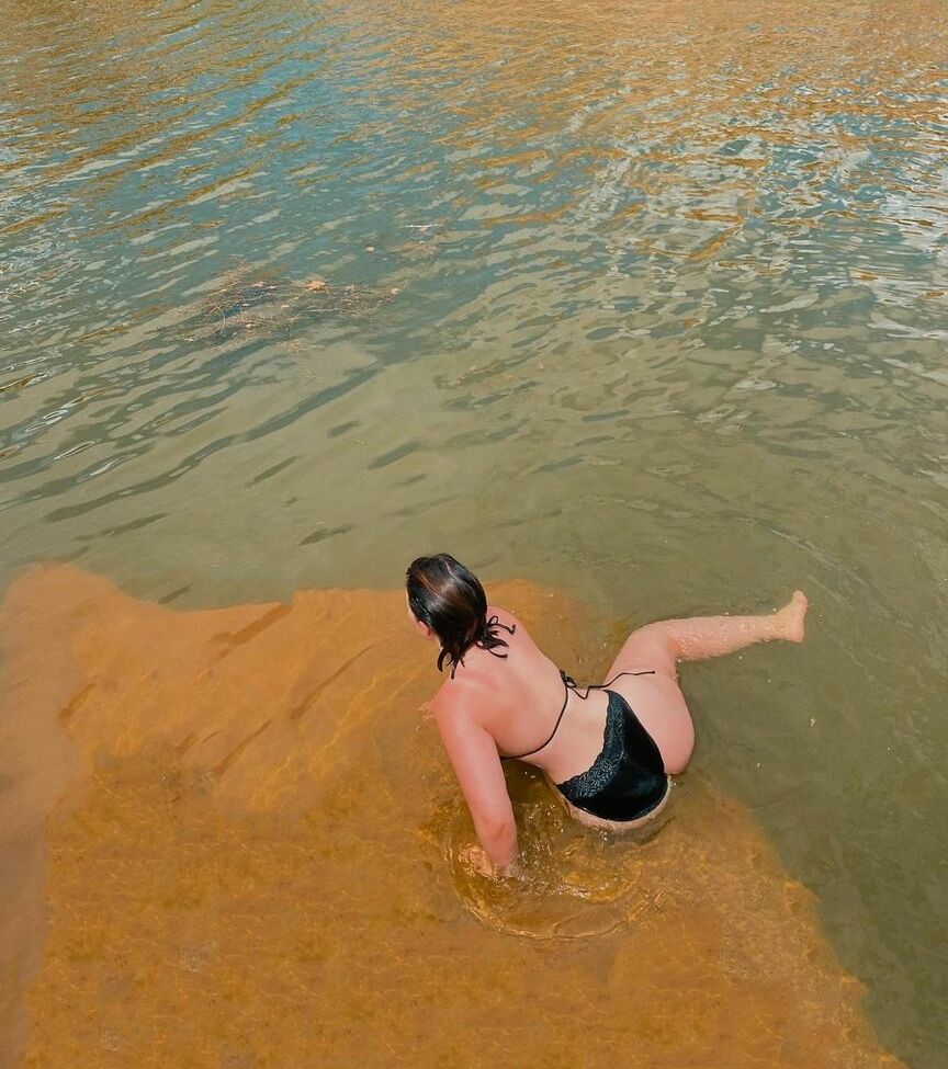 Clara00ellis desnuda #108071559