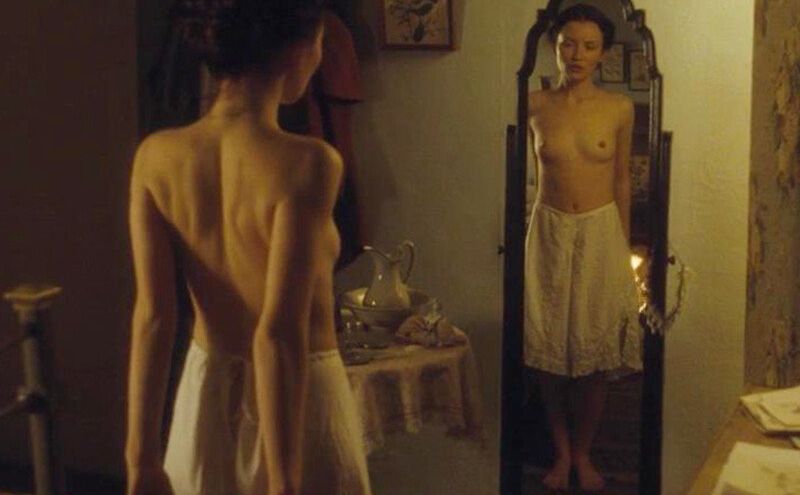 Emily Browning nude #109078801