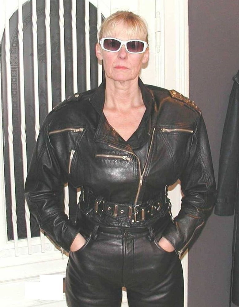 Latex Rubber Milf Granny May issue #98281669