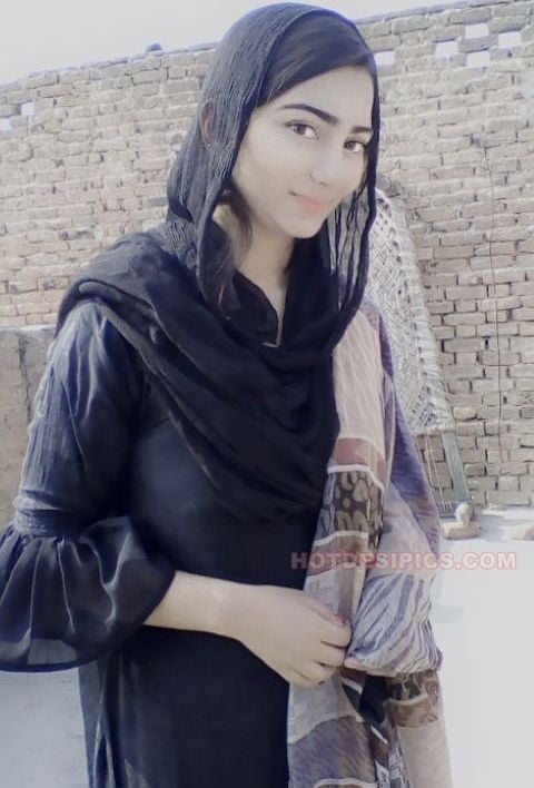 indian muslim girl nude ass selfie #80952662