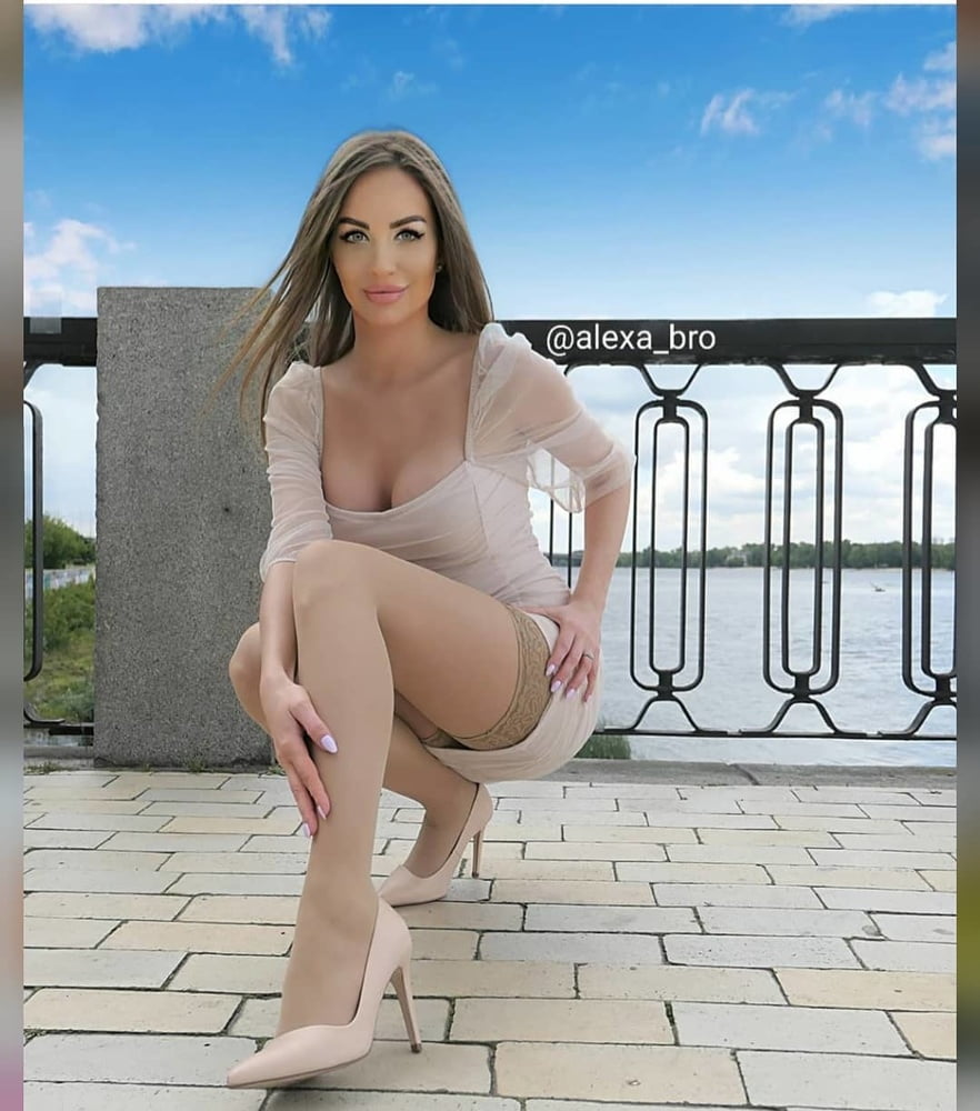 Hot ukrainischen gril, die mag doppelte anal zeigt ihren Körper 1
 #88561186