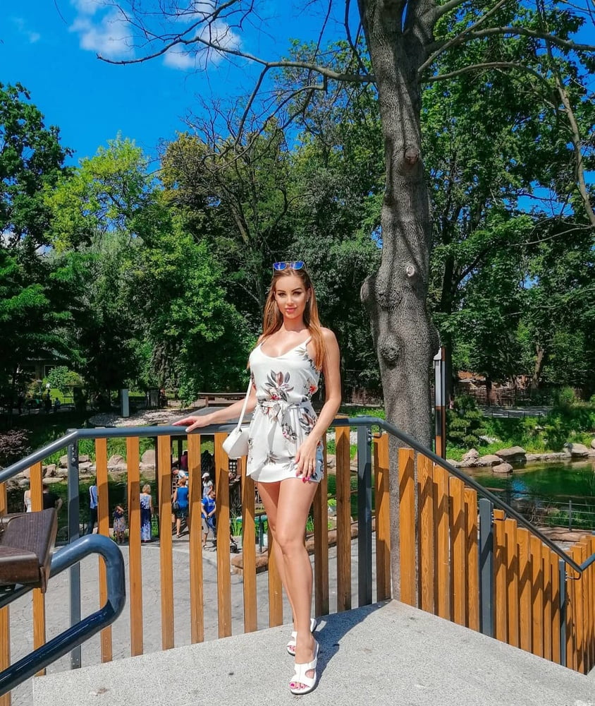 Hot ukrainischen gril, die mag doppelte anal zeigt ihren Körper 1
 #88561217