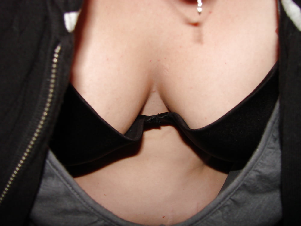 Schwarze BHs an reifen Frauen
 #100271226