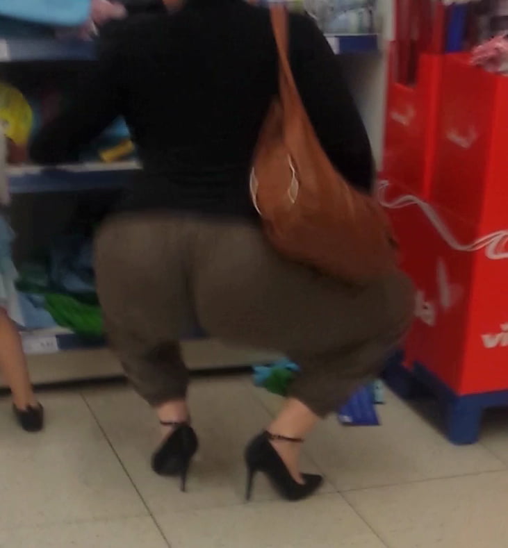 hot mom with tight pants string visible high heels vpl #83530198