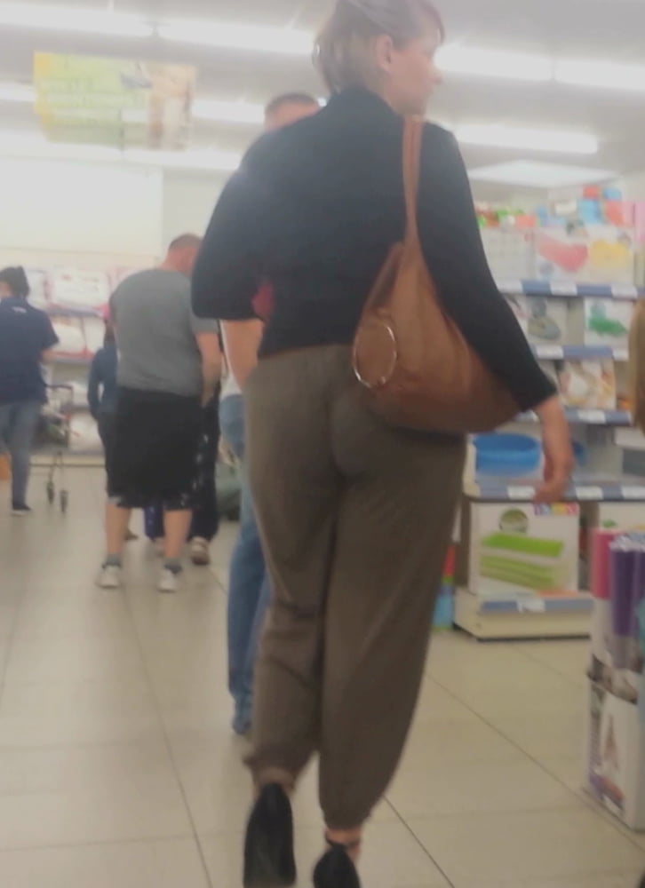 hot mom with tight pants string visible high heels vpl #83530442