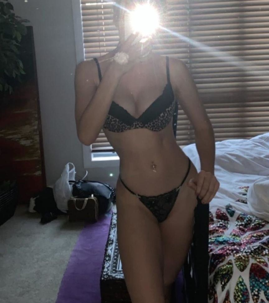 Bree Louise desnuda #109851389