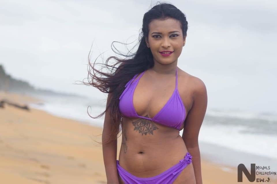 Servizio fotografico di modella sexy dello Sri Lanka
 #88282793