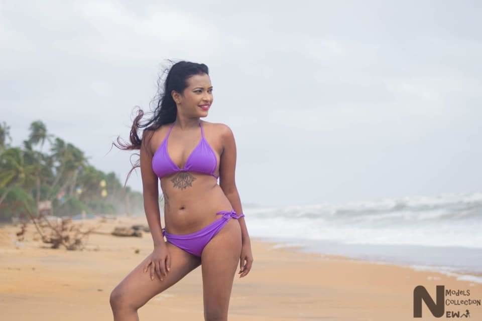 Servizio fotografico di modella sexy dello Sri Lanka
 #88282814