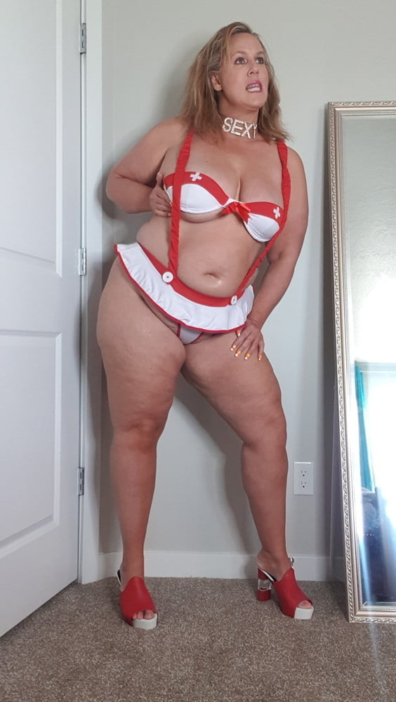 Caderas anchas de las mujeres 324
 #104336461