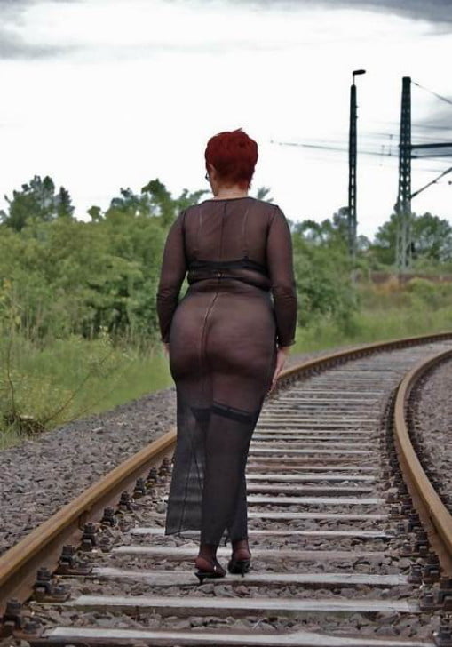 Caderas anchas de las mujeres 324
 #104336500