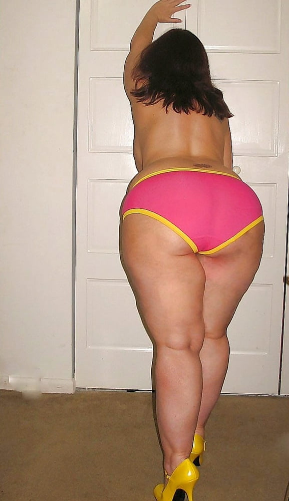 Caderas anchas de las mujeres 324
 #104336506