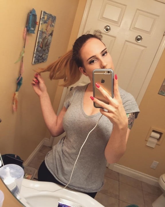 React Bitches 2 #90897359