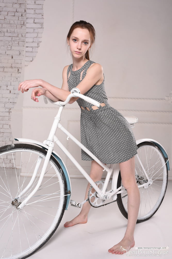 Belleza y bicicletas
 #106661259