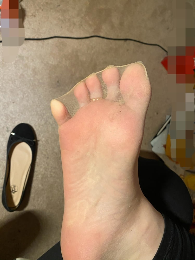 My Daily sweaty big nylon feet #102153384