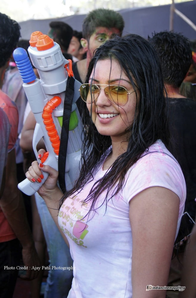 Komal Jha #101451008