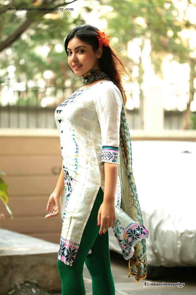 Komal Jha #101451014