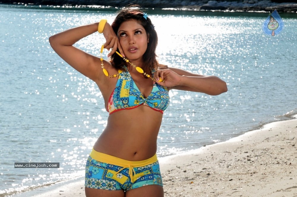 Komal Jha #101451209