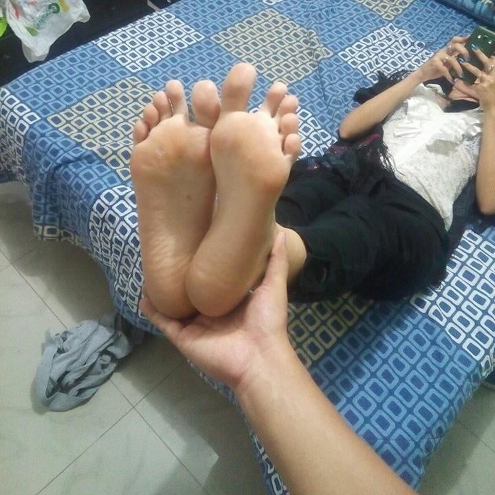 Arab feet soles beurettes pieds
 #93216126