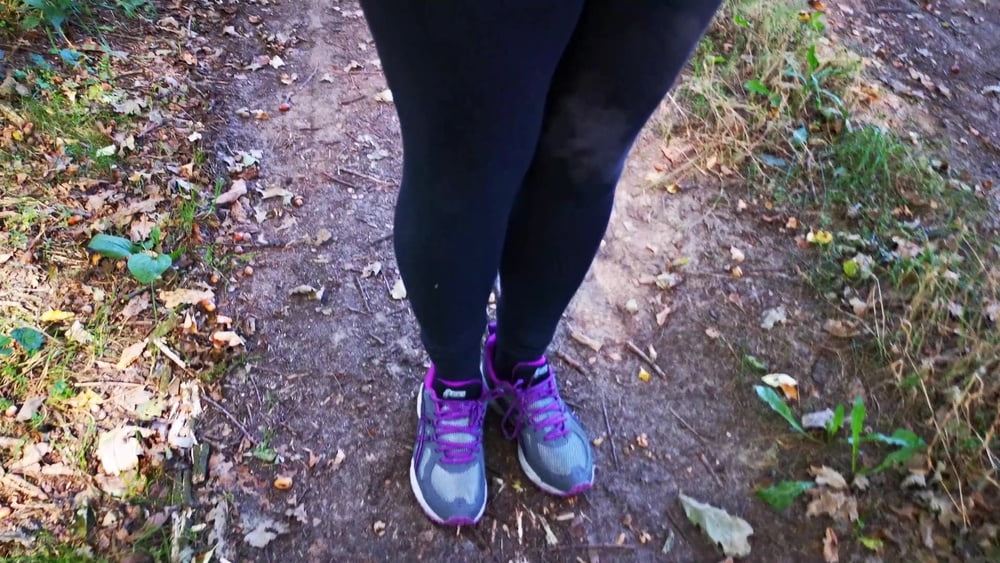 Tit Training on hiking way #107211790