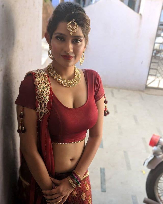 Desi AMATEUR INDIAN MILF #94072927